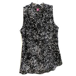Vince Camuto black & white top sleeveless v-neck S
